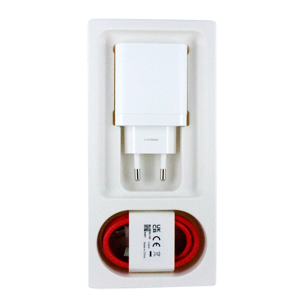 OnePlus Supervooc charger 80W + usb-c cable
